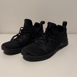 Nike Men's Metcon Black Athletic Shoes